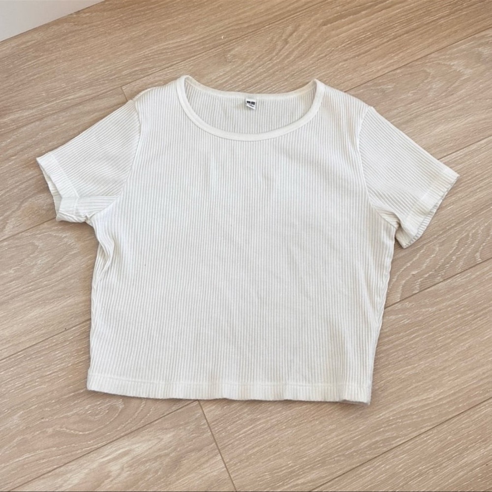 Uniqlo Ribbed White Crop Tee in S